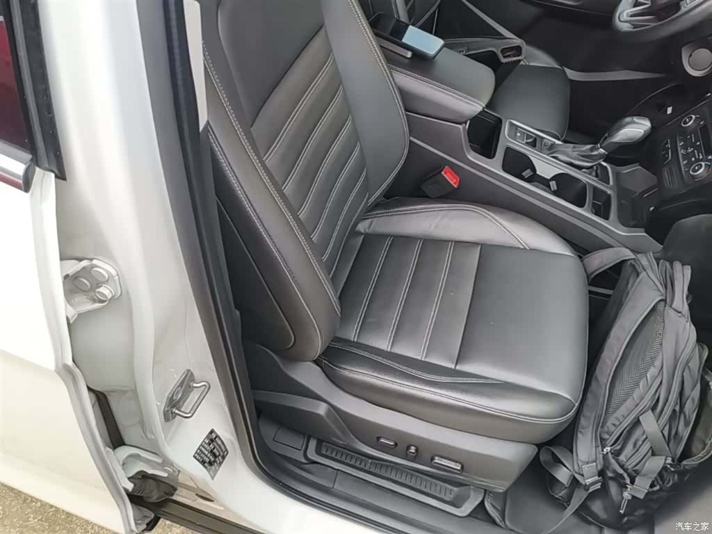 Ford Kuga, 2019 25