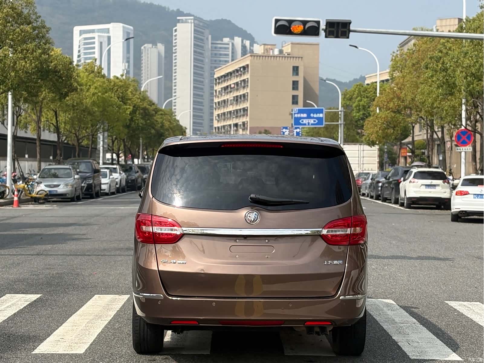 Buick GL8, 2019 16