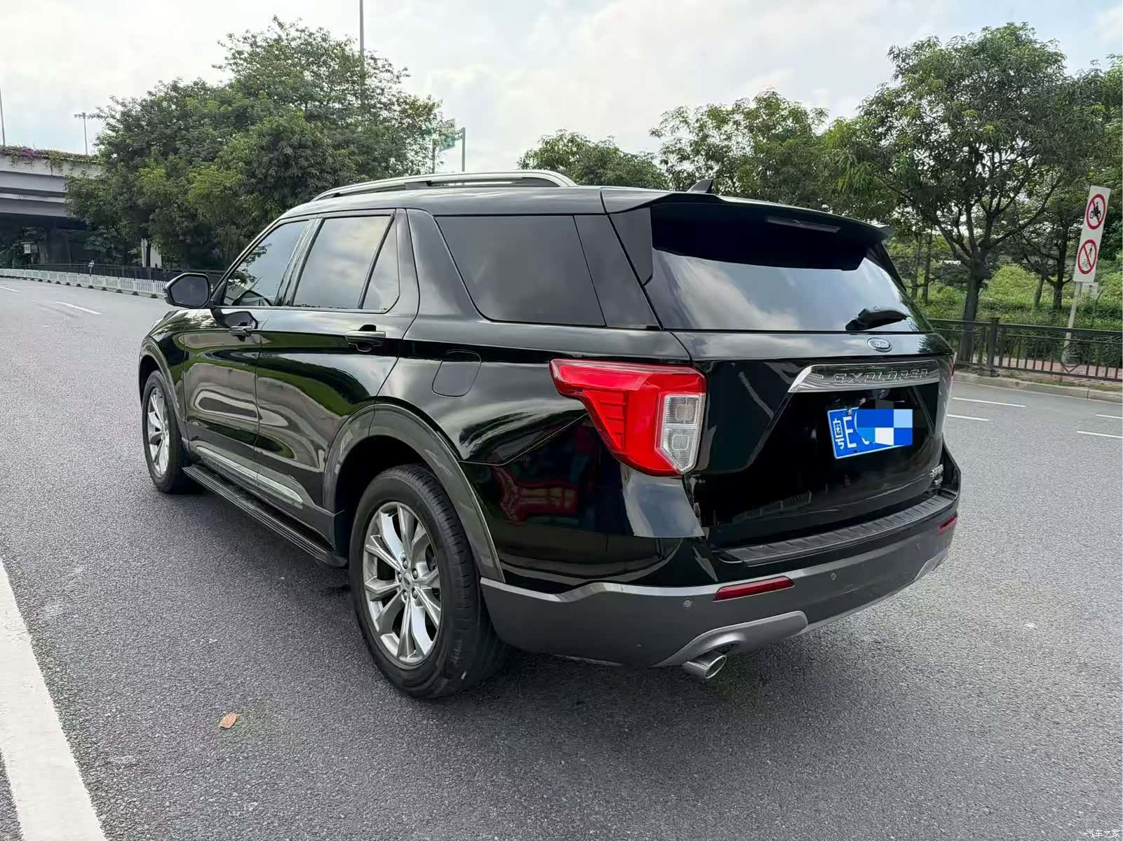 Ford Explorer, 2020 все фото