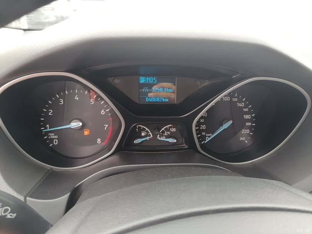 Ford Focus, 2016 12