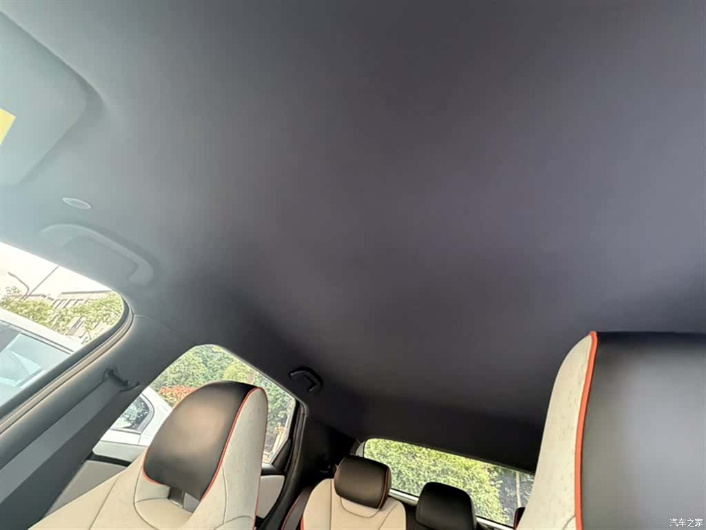 BYD Dolphin, 2022 16