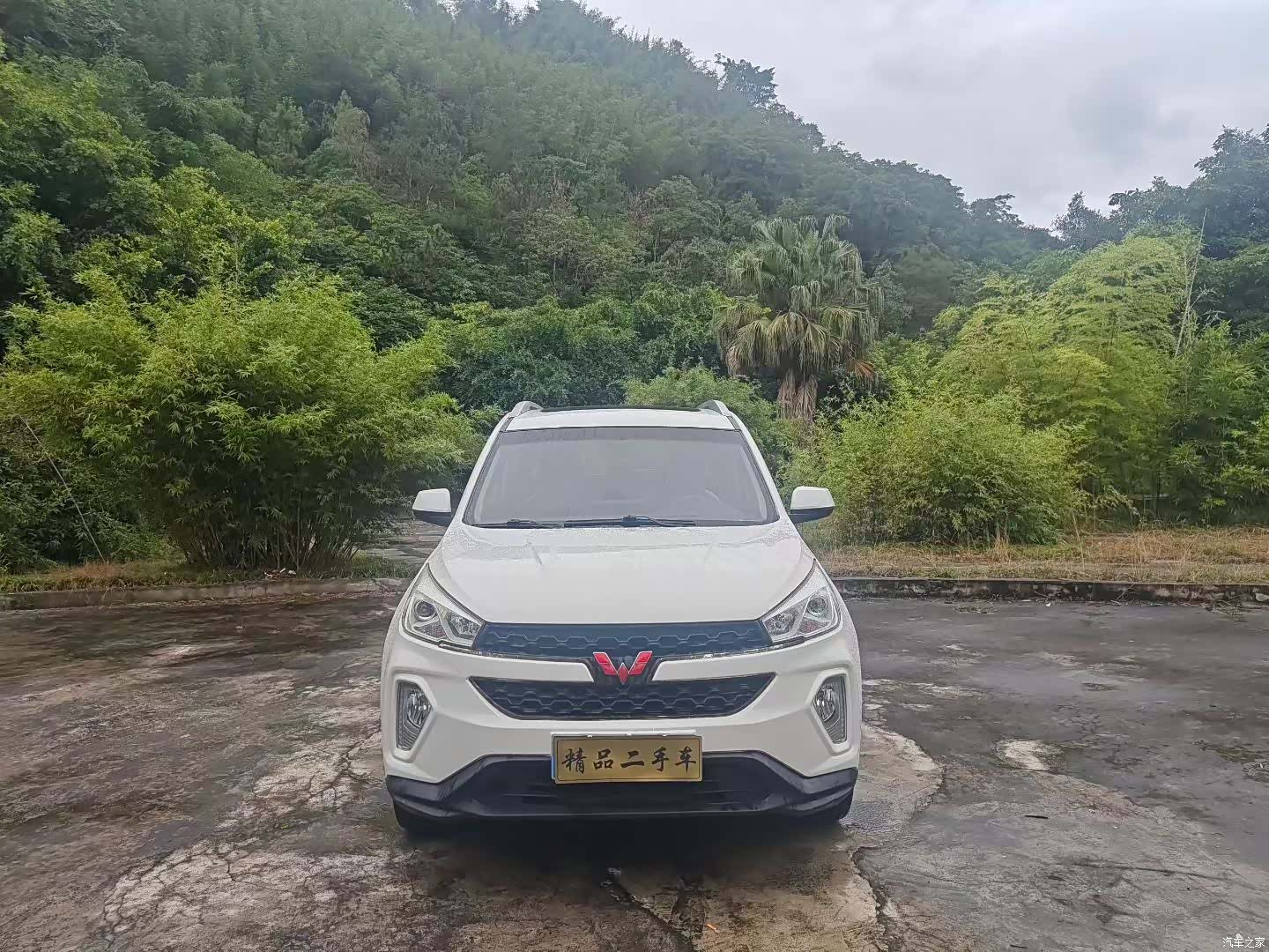 Wuling Hongguang, 2017 1