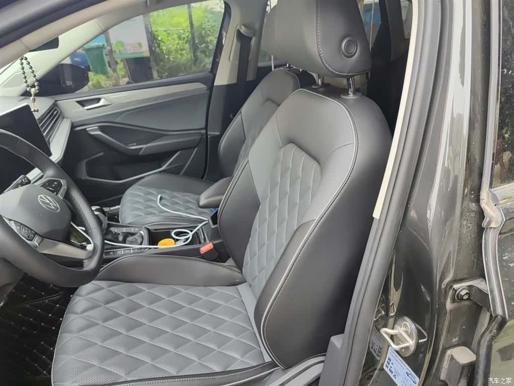 Volkswagen Sagitar, 2023 16