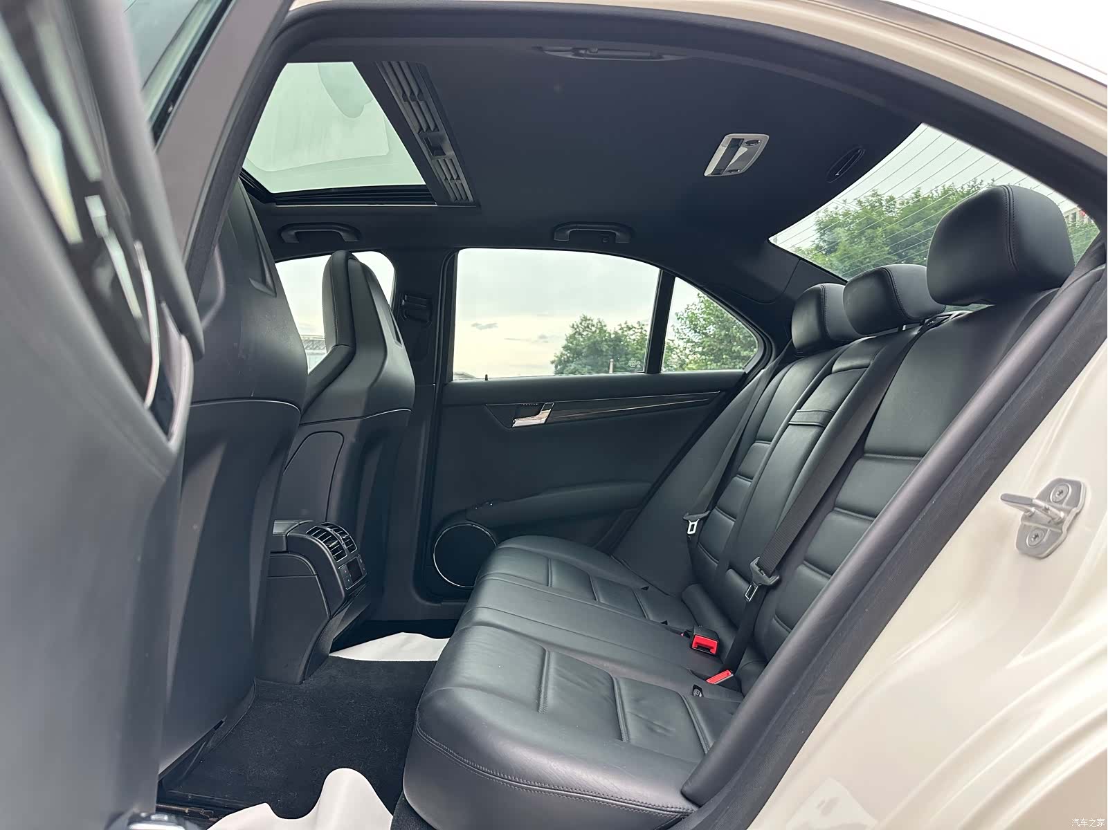 Mercedes-Benz C-Class, 2012 11