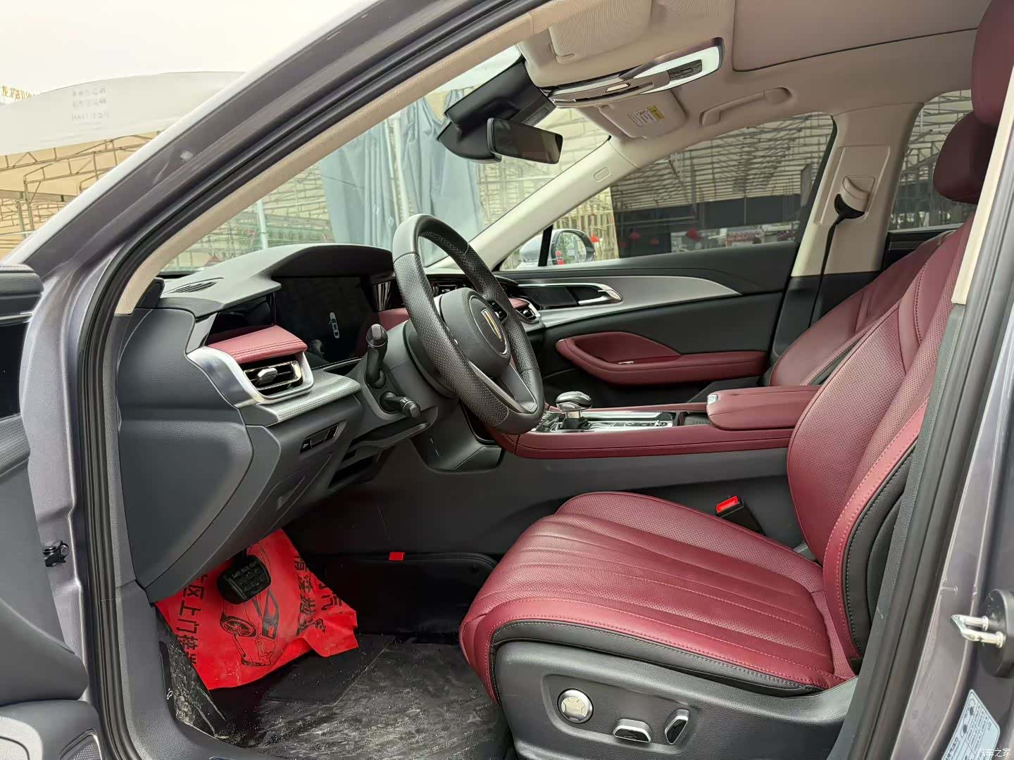 Hongqi H5, 2023 4