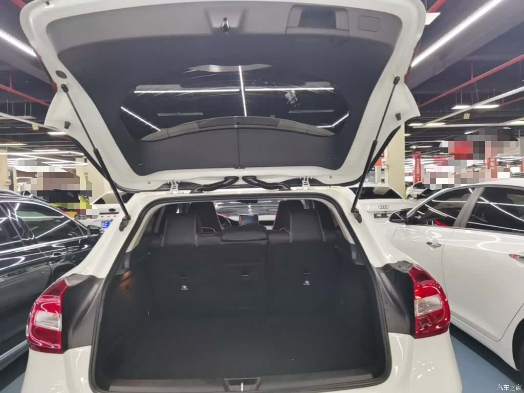 Mercedes-Benz GLA, 2016 19