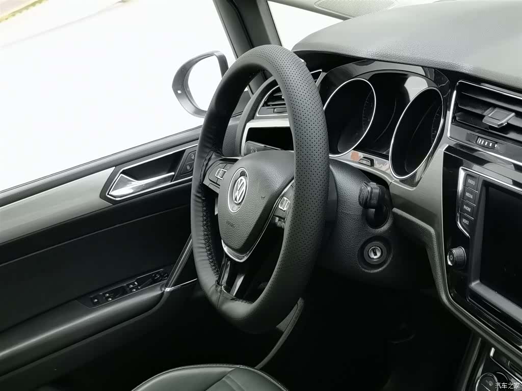 Volkswagen L, 2018 22
