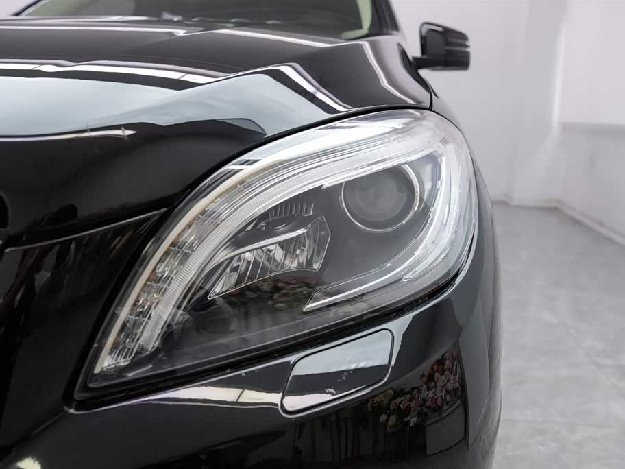 Mercedes-Benz M class