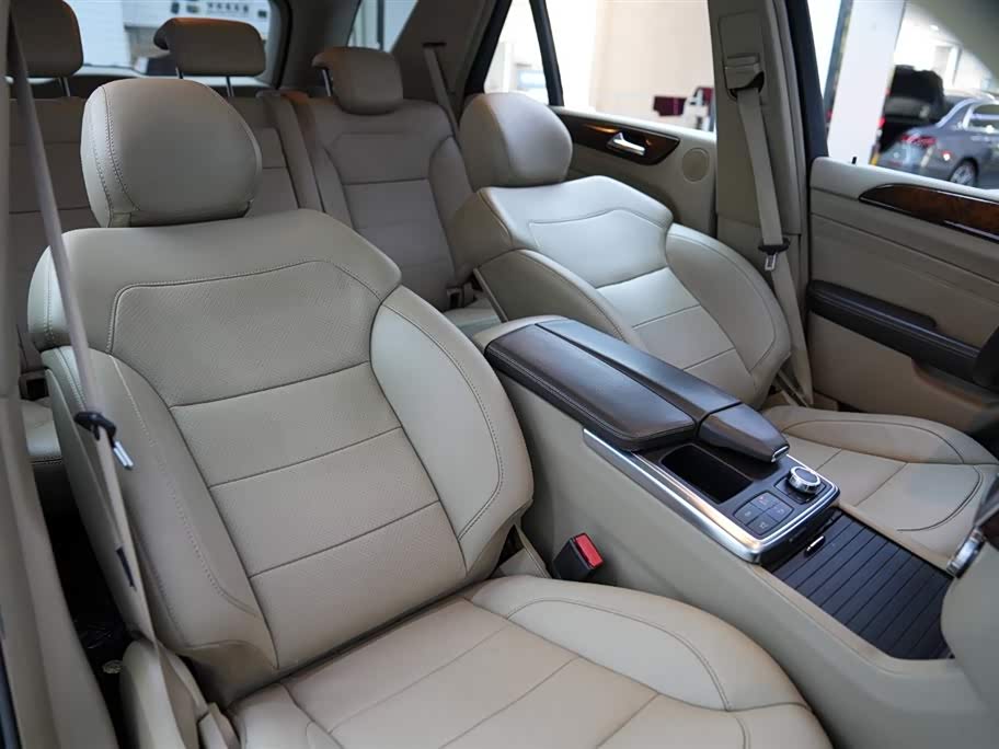 Mercedes-Benz M class