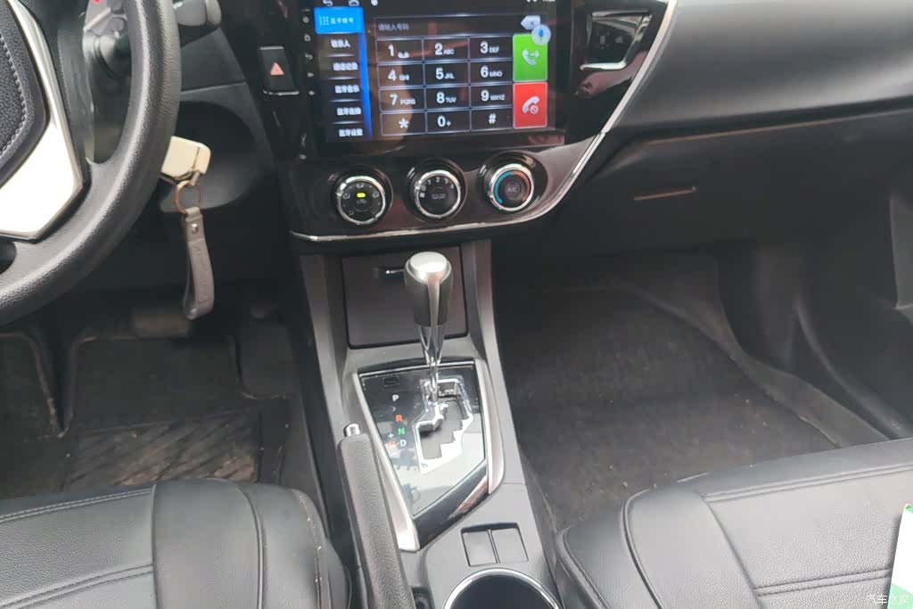 Toyota Corolla, 2015 16