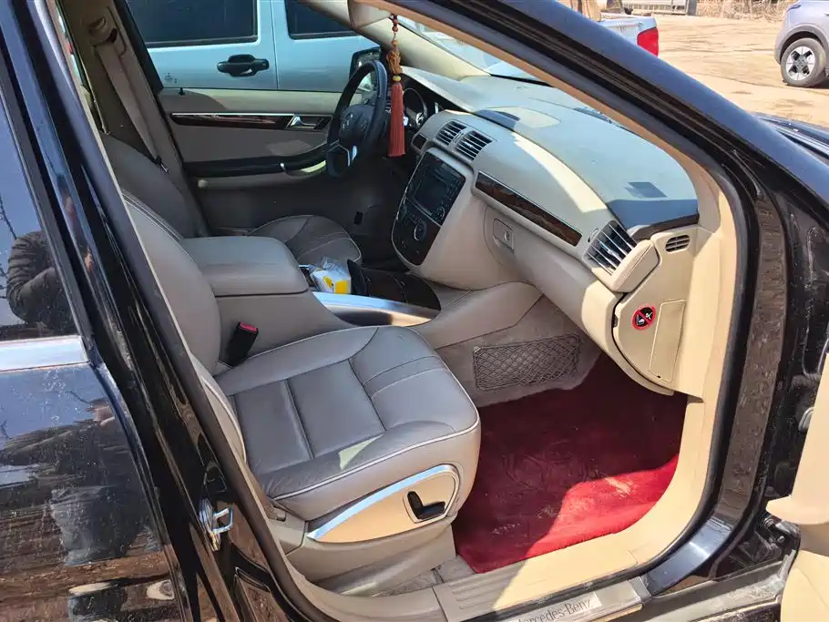 Mercedes-Benz R-class