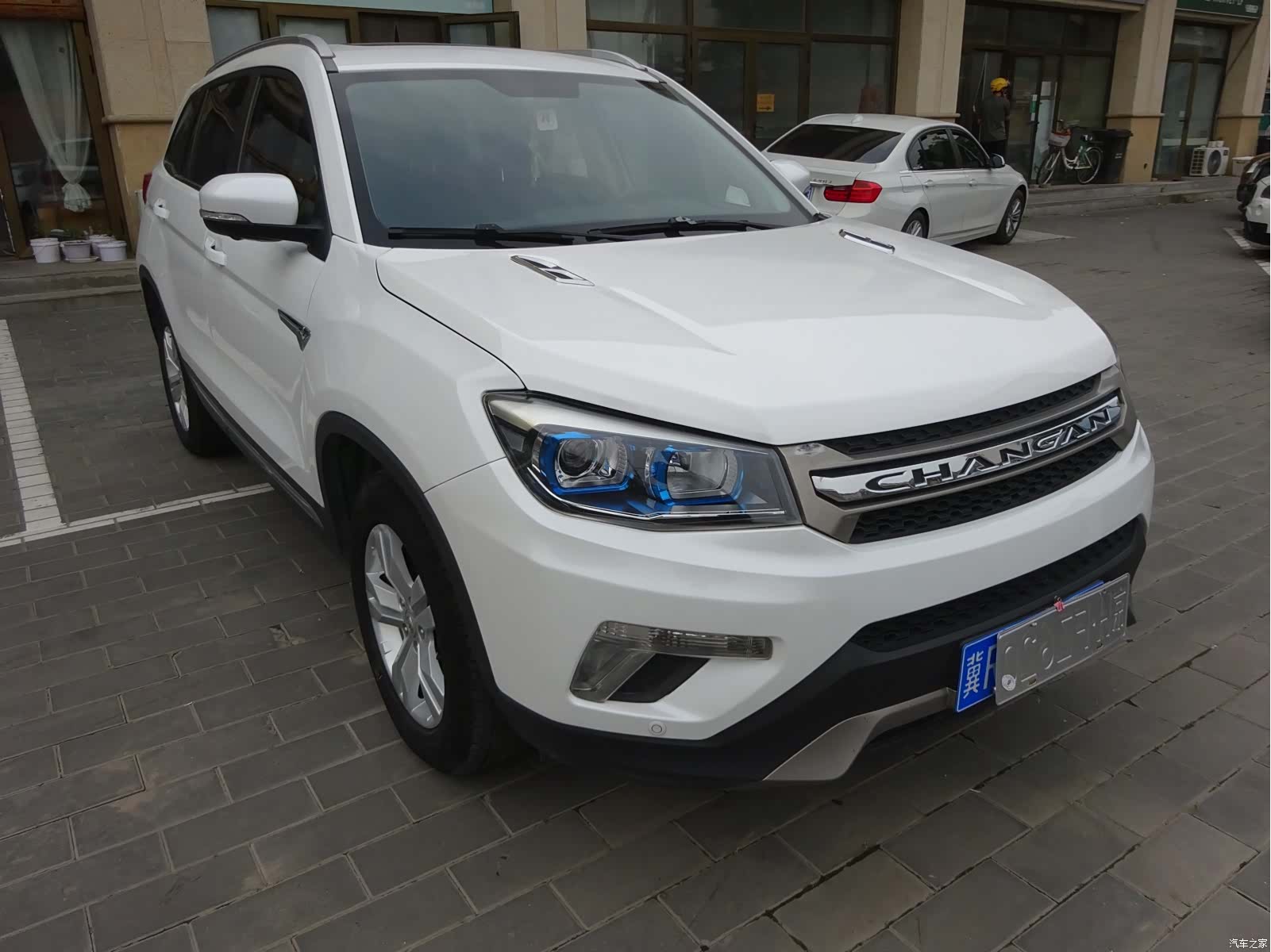 Changan CS75, 2016 1