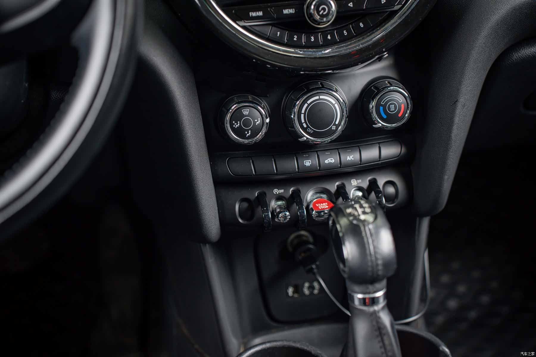 Mini ONE, 2018 16