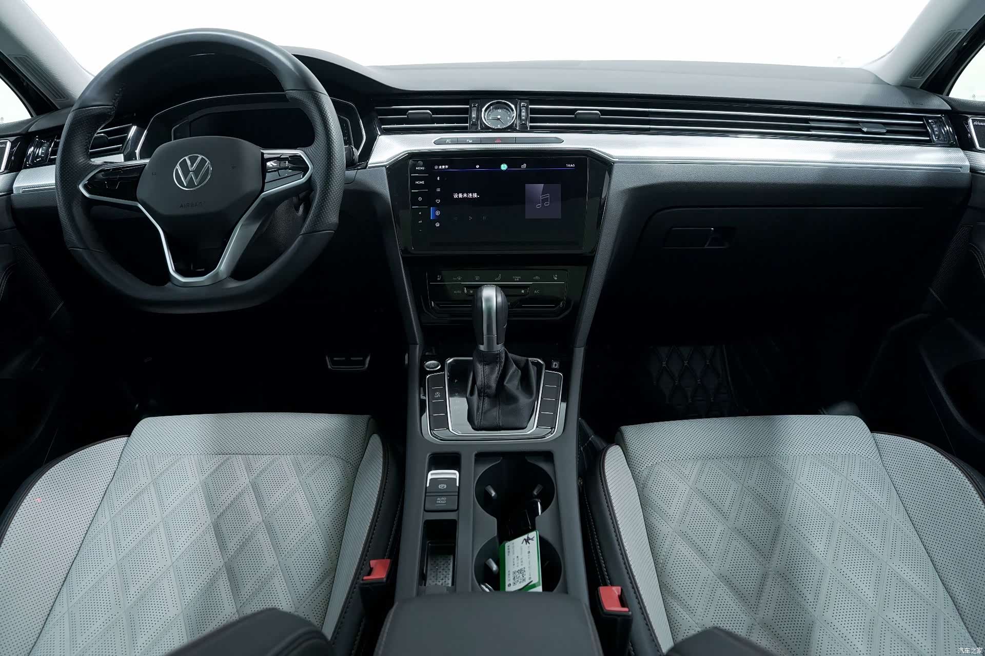 Volkswagen Magotan, 2023 все фото