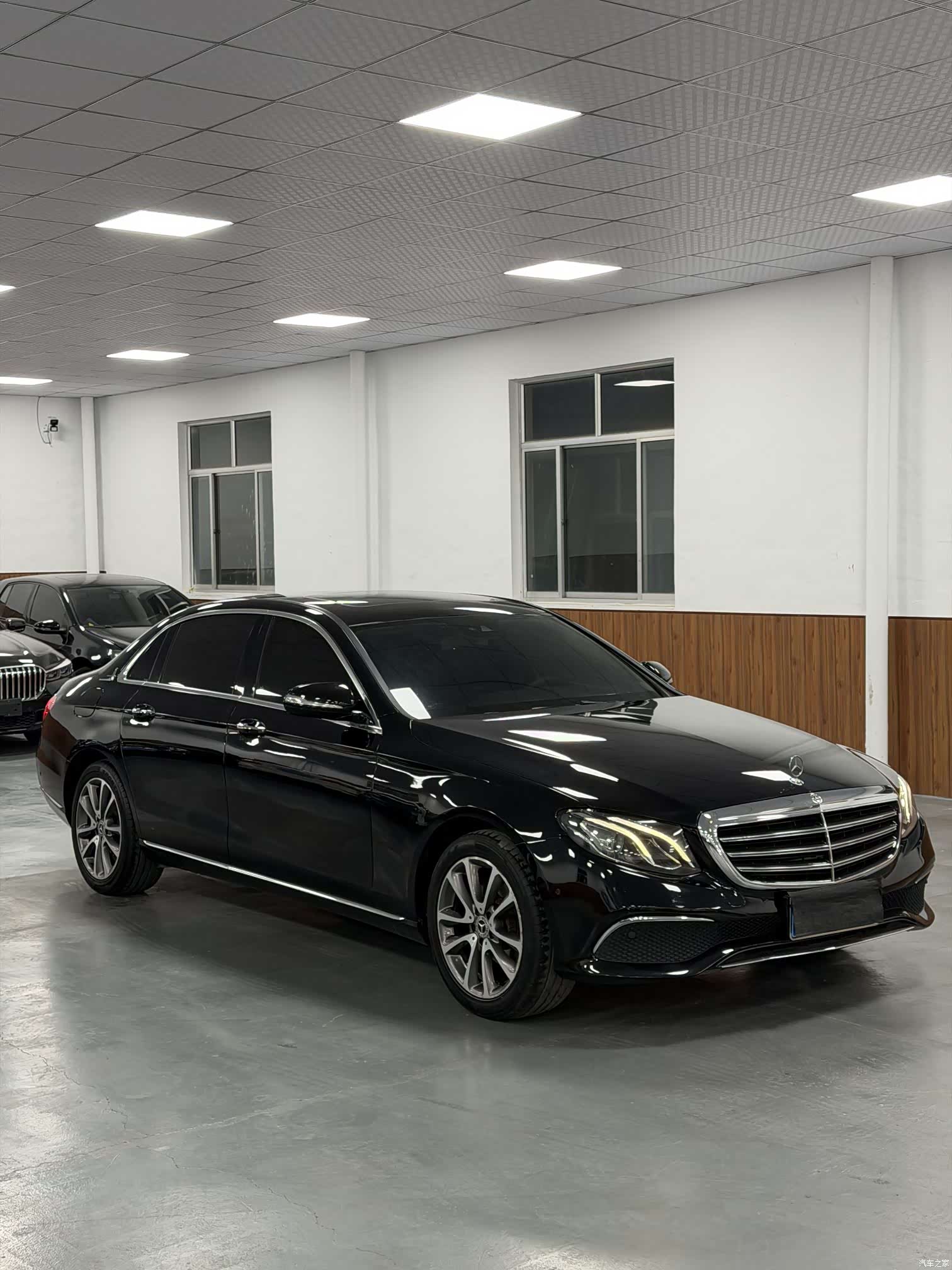 Mercedes-Benz E-Class, 2017 1
