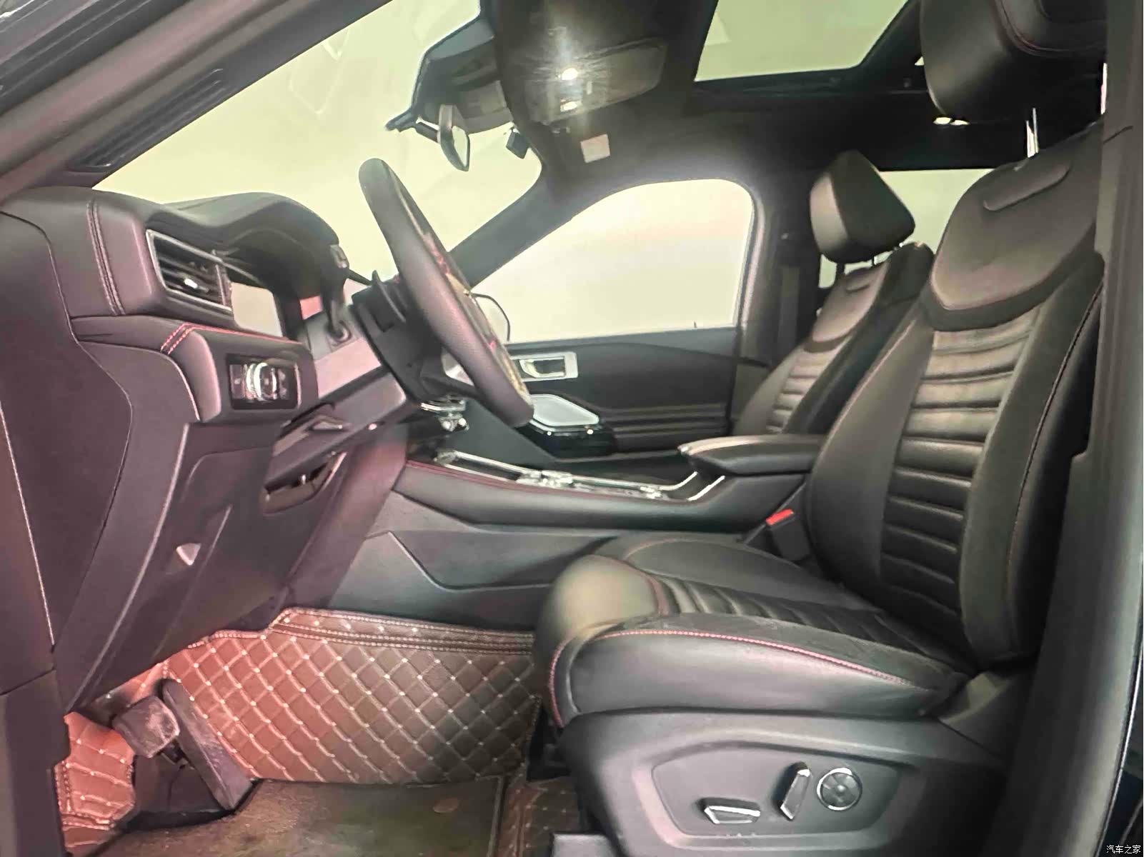Ford Explorer, 2022 8