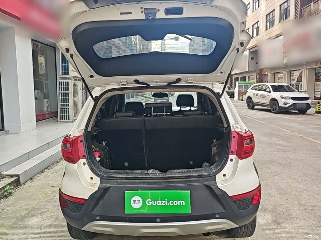 BAIC X25, 2016 19