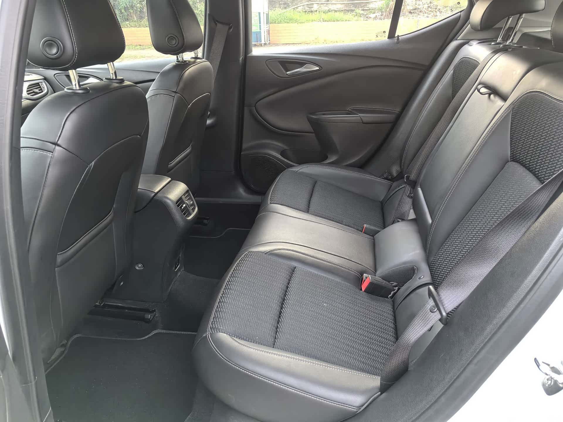 Buick Verano, 2016 9