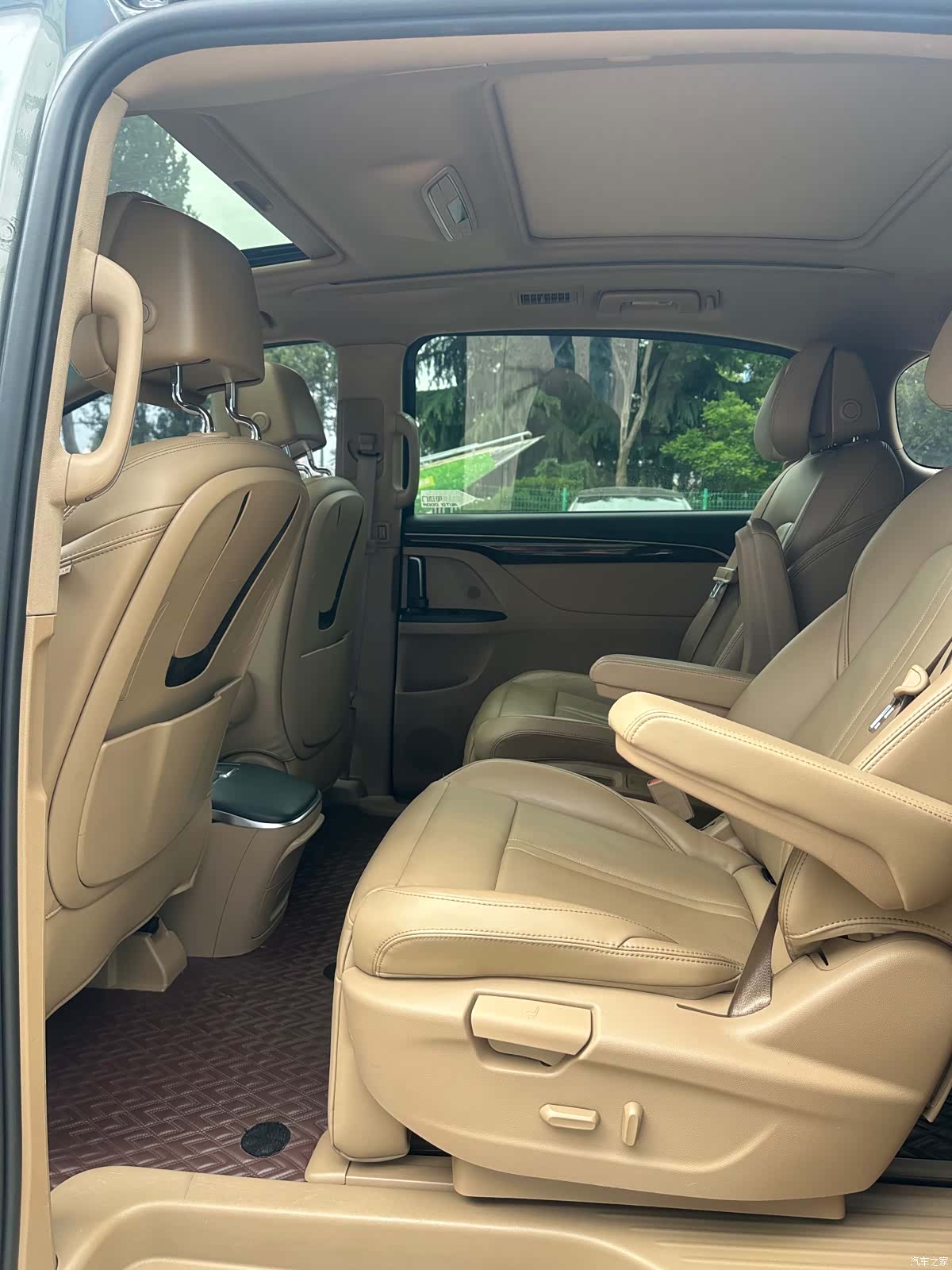 Buick GL8, 2019 17