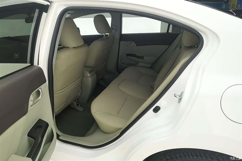 Honda Civic, 2013 11