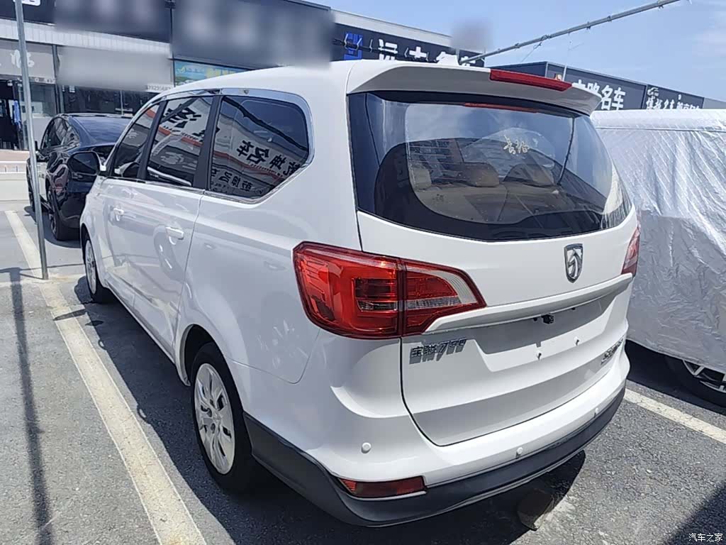 Wuling 730, 2017 все фото