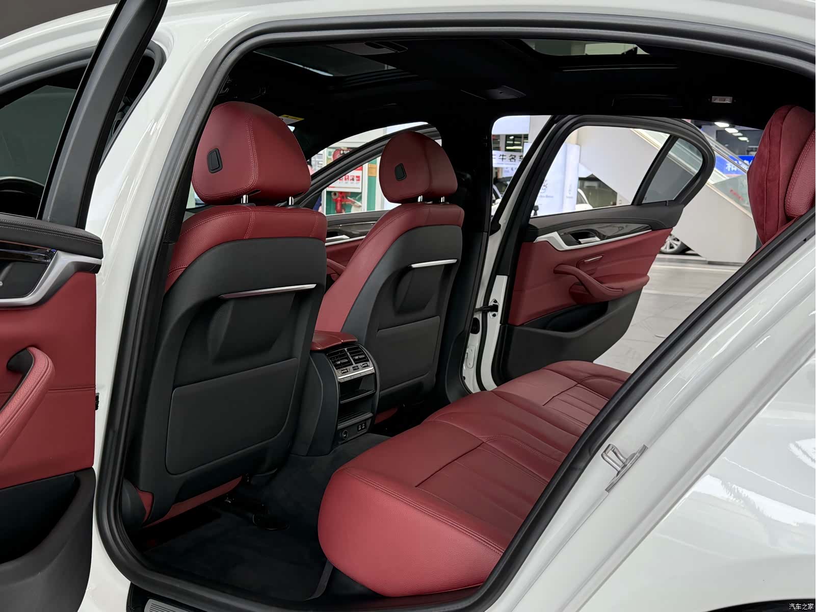 BMW 5 Series, 2019 9