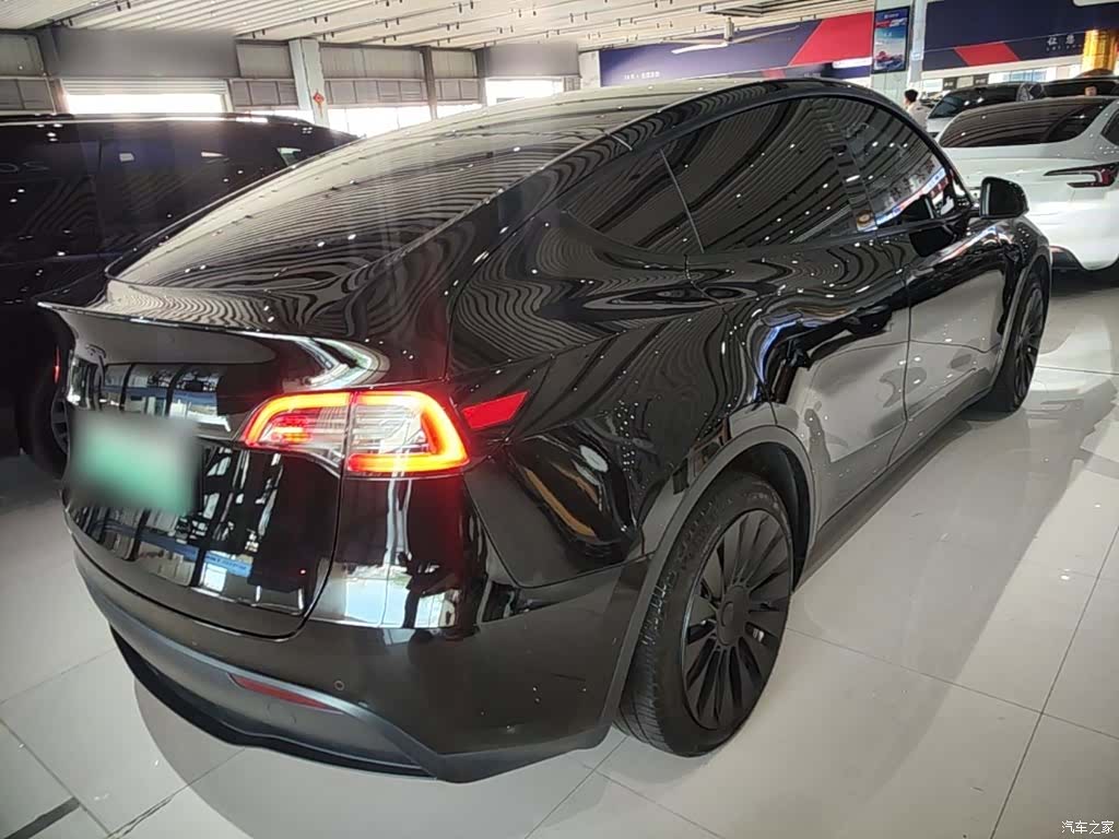 Tesla Model Y, 2021 7
