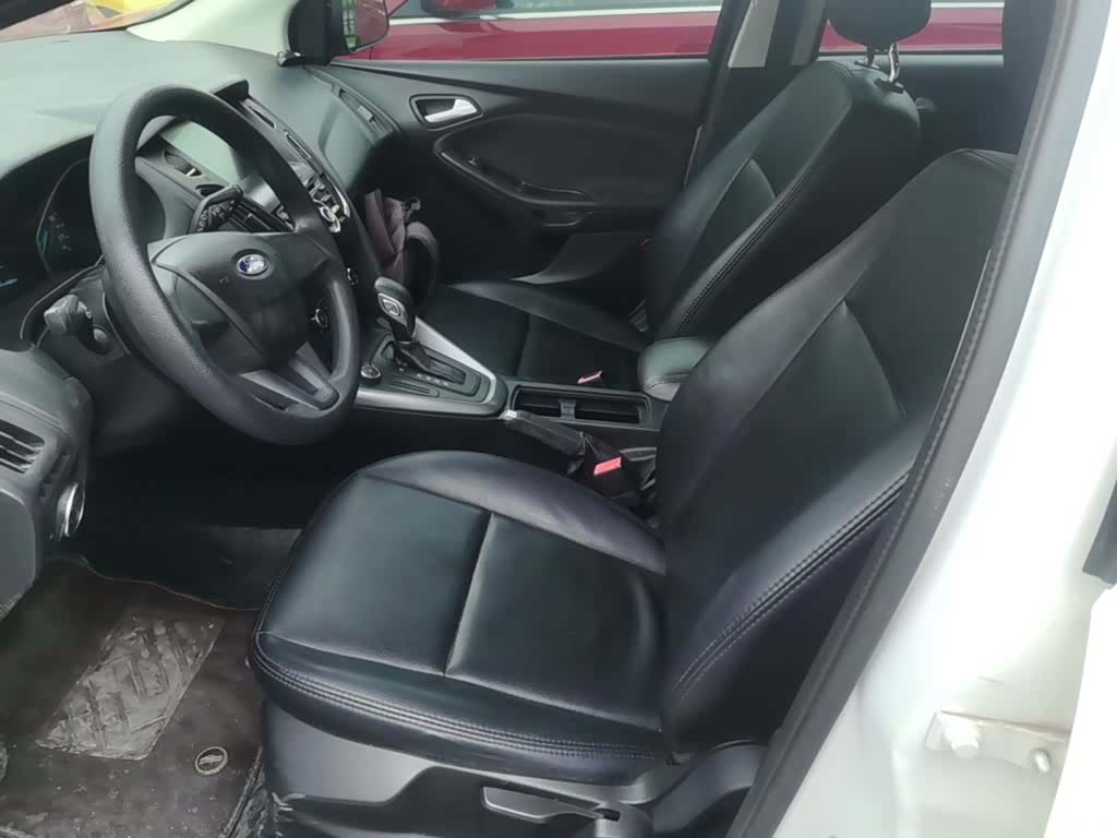 Ford Focus, 2017 15
