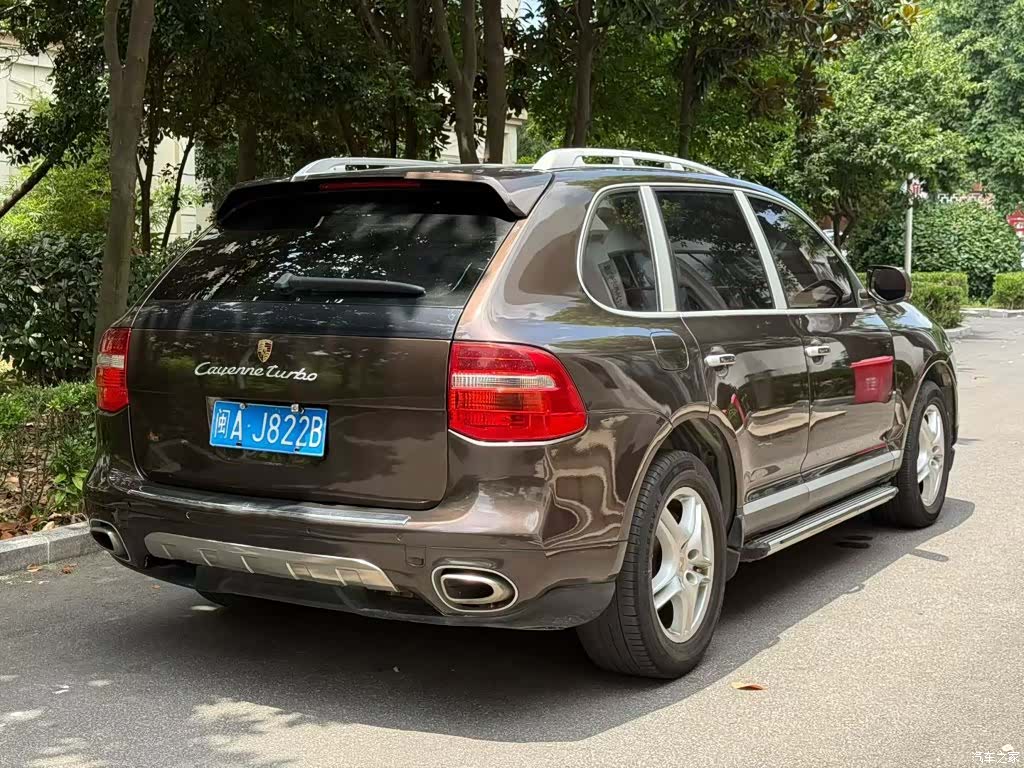 Porsche Cayenne, 2010 7