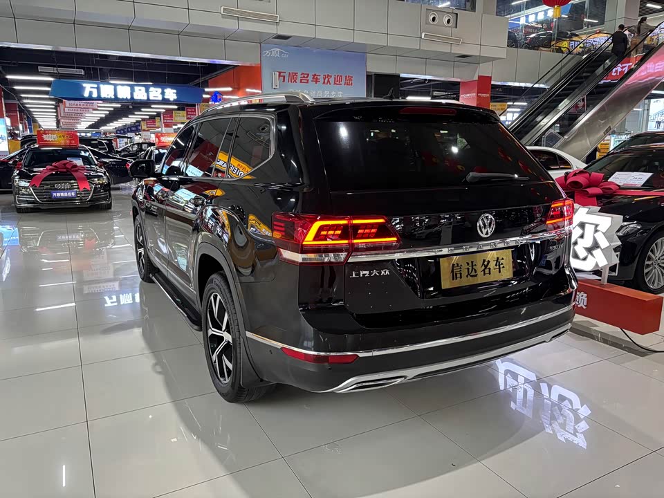 Volkswagen Tourang