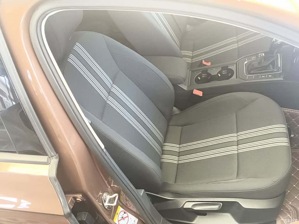 Volkswagen Lamando, 2017 25