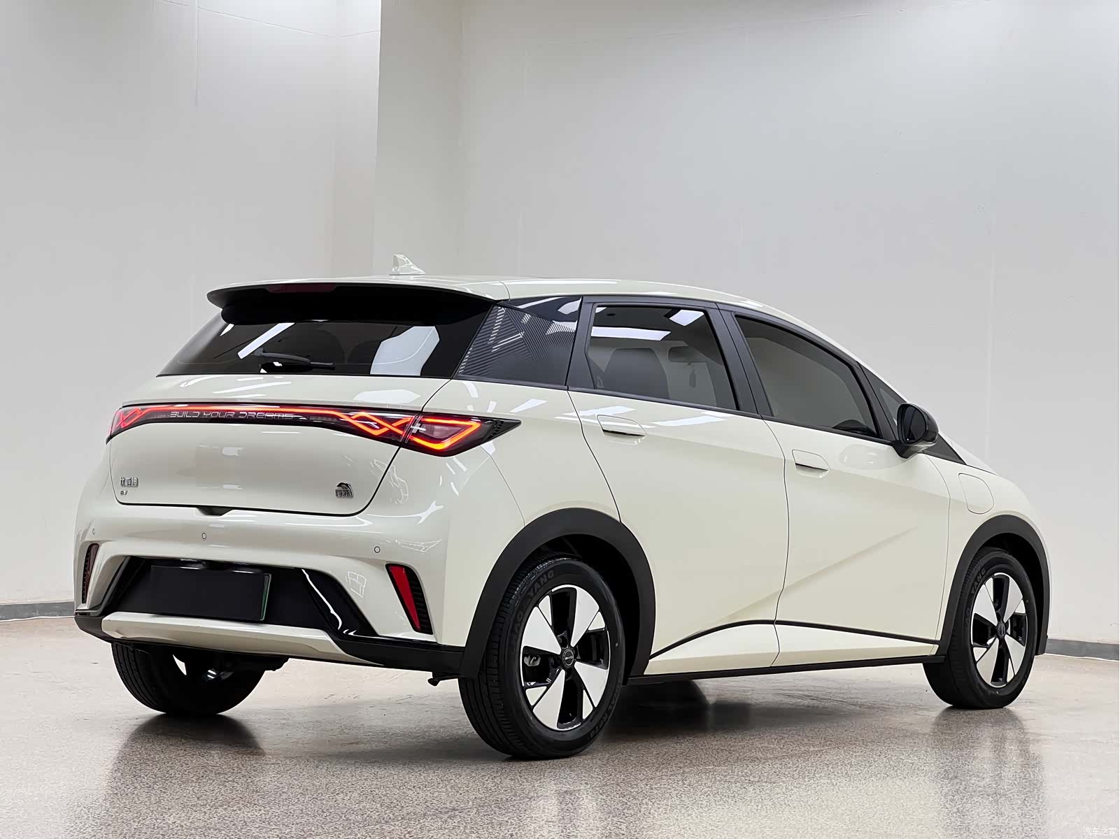 BYD Dolphin, 2023 7