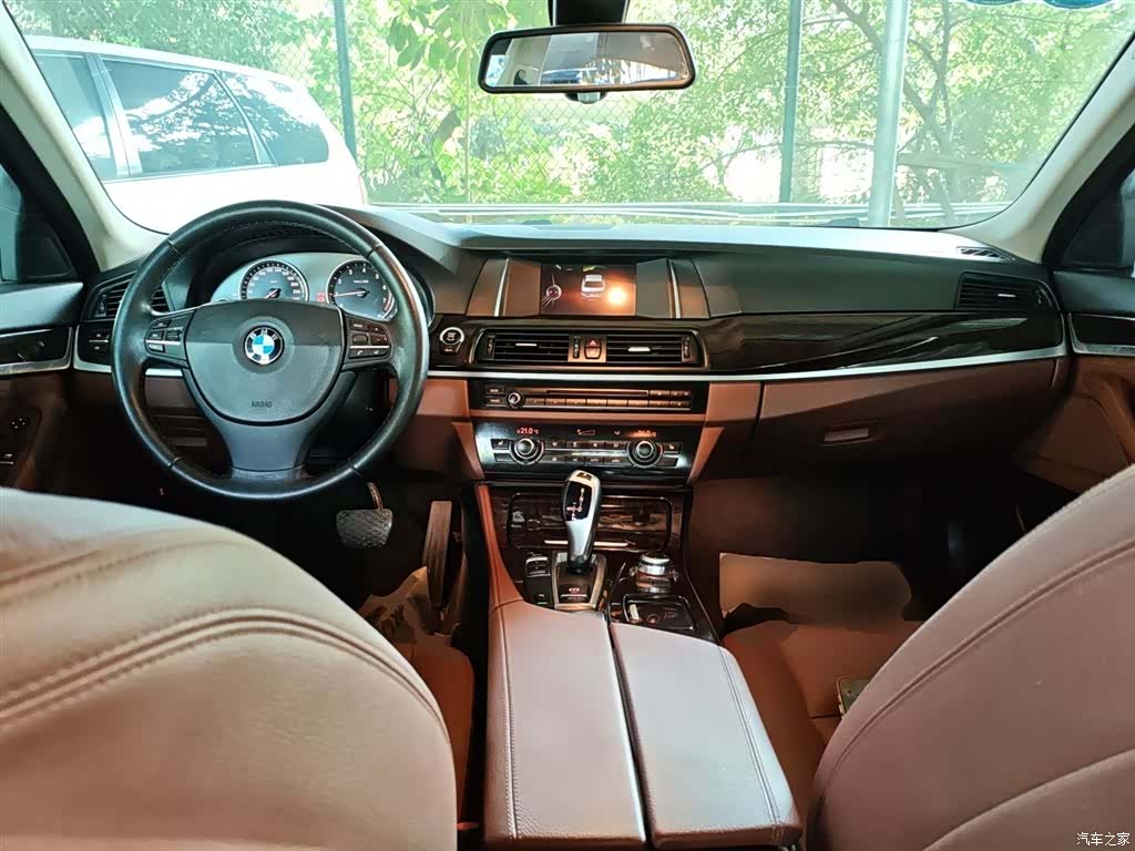 BMW 5 Series, 2016 10