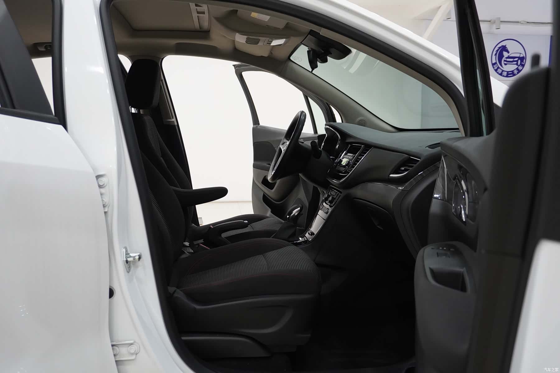 Buick Encore, 2017 10