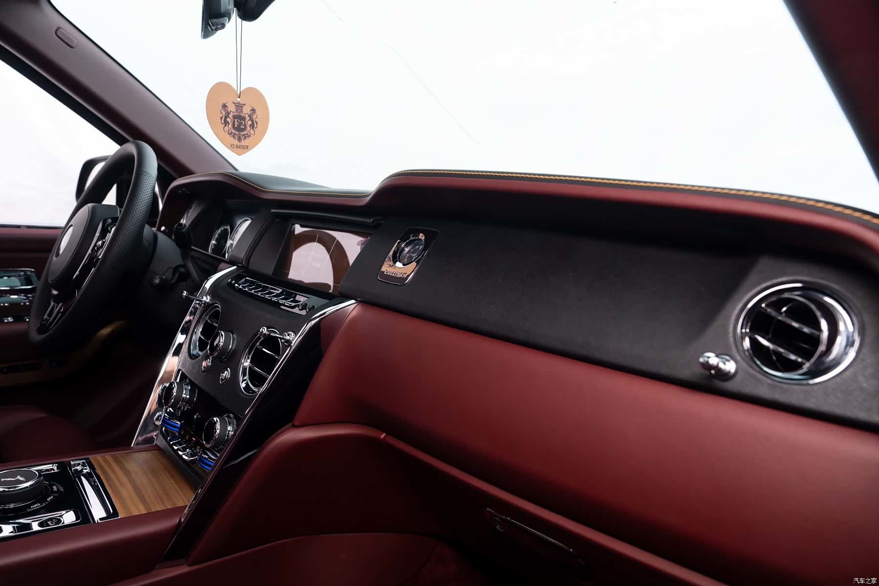 Rolls-Royce Cullinan, 2020 31