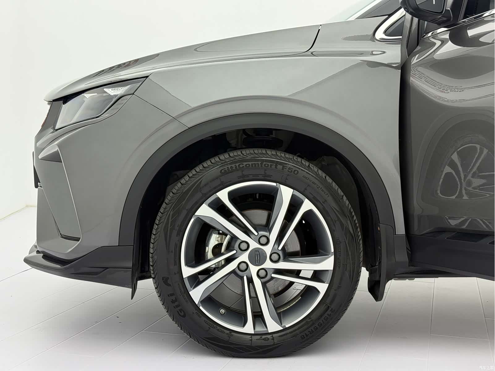 Geely Coolray, 2022 22