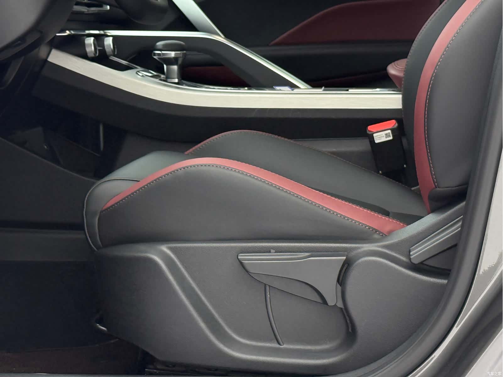 Geely Coolray, 2022 20