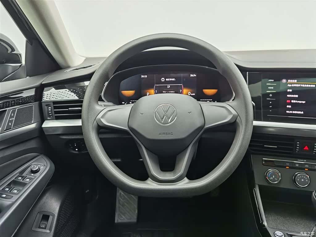 Volkswagen Passat, 2023 11