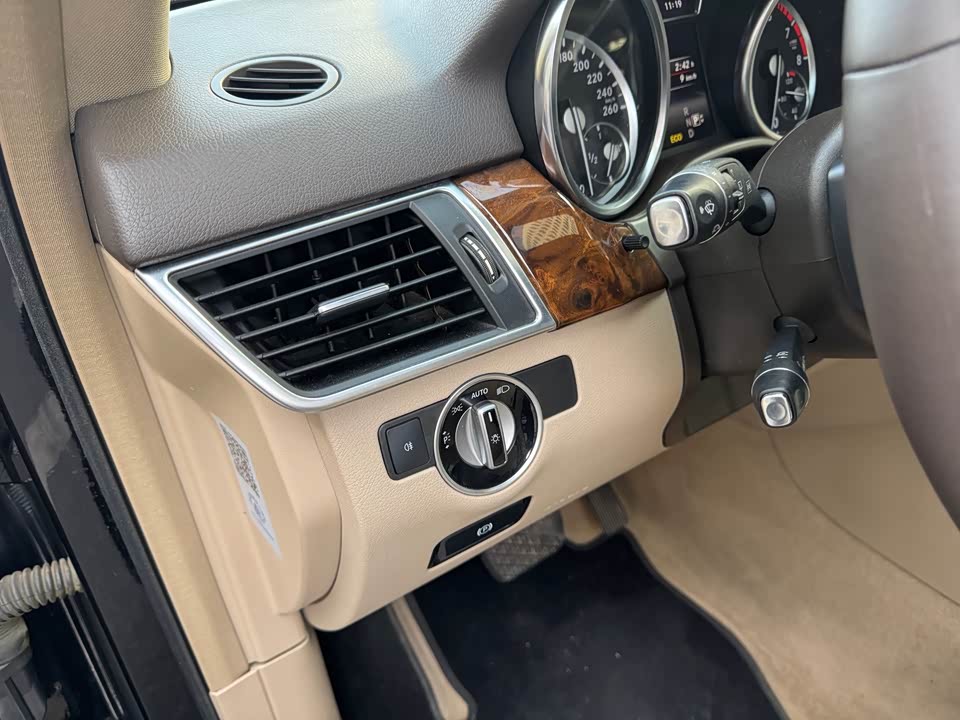 Mercedes-Benz M class