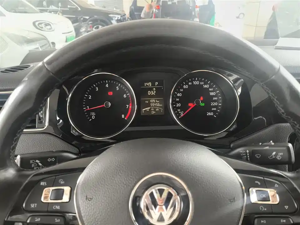 Volkswagen Sagitar