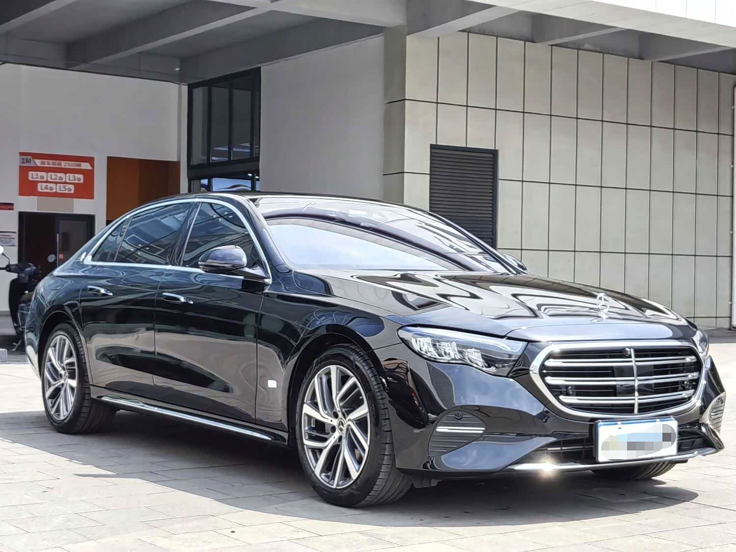 Mercedes-Benz E-Class, 2024 3