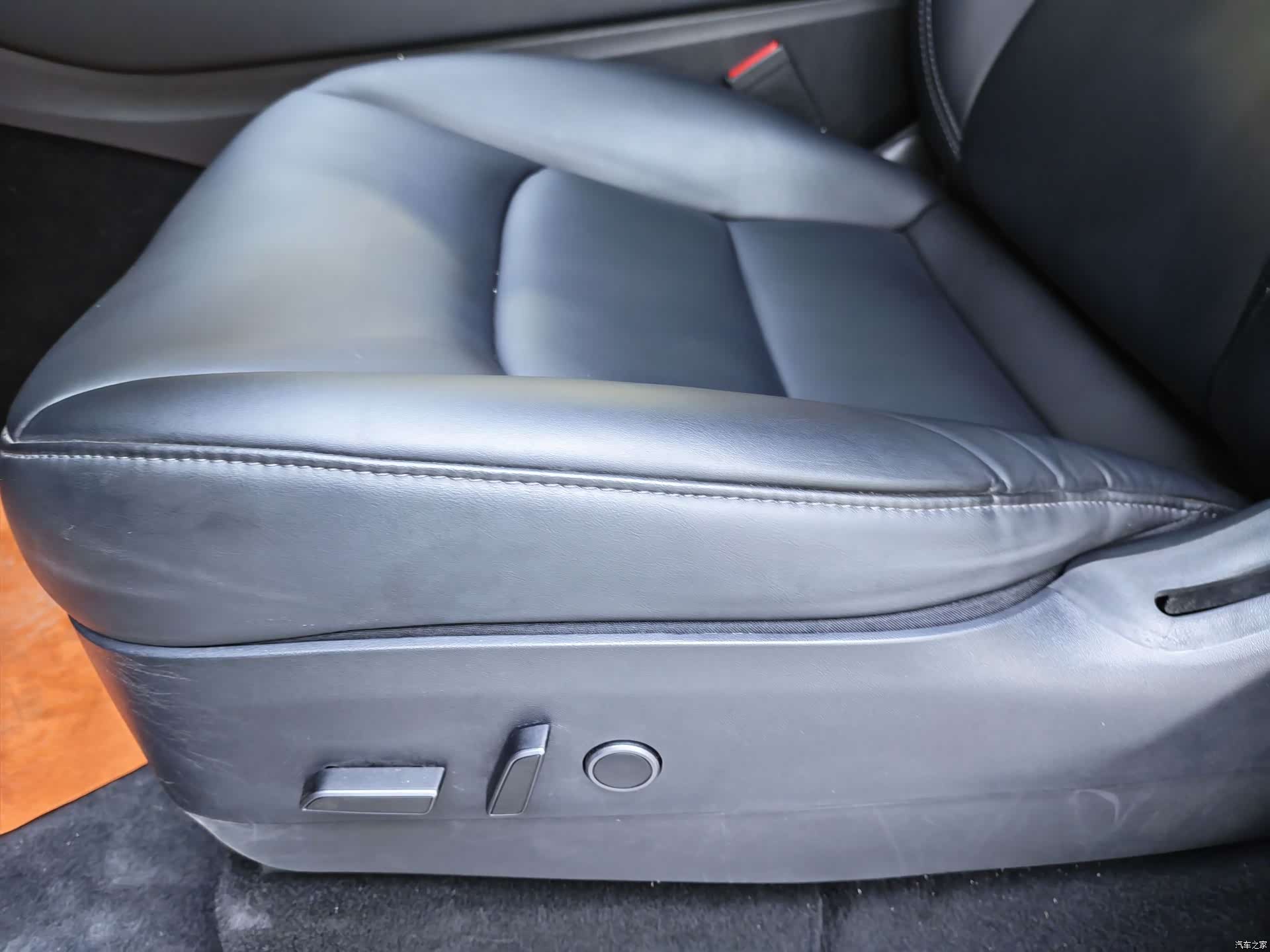 Tesla Model Y, 2022 10