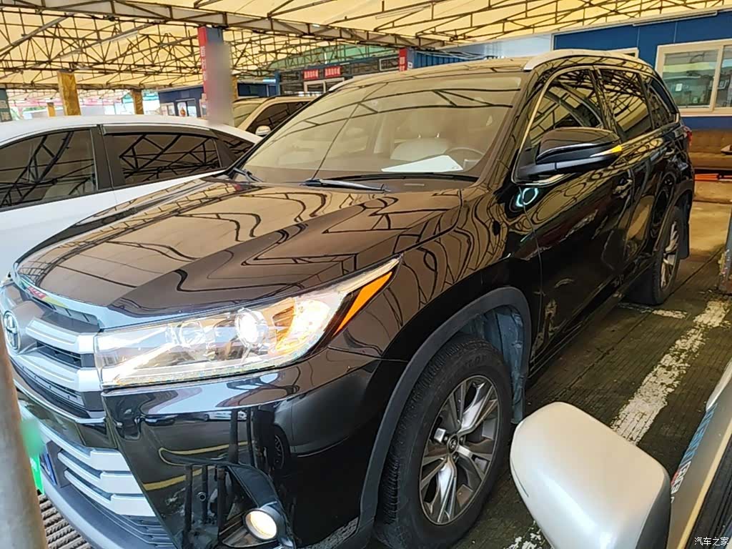 Toyota Highlander, 2021 1