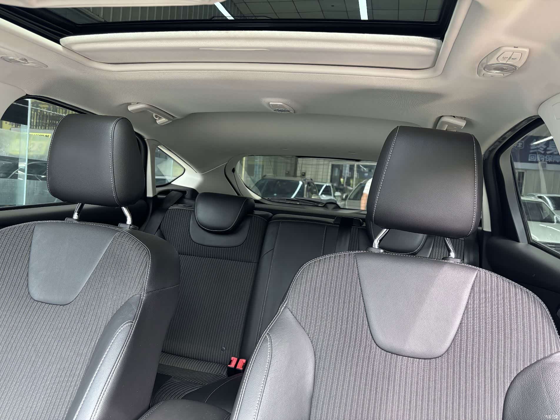 Ford Focus, 2015 16