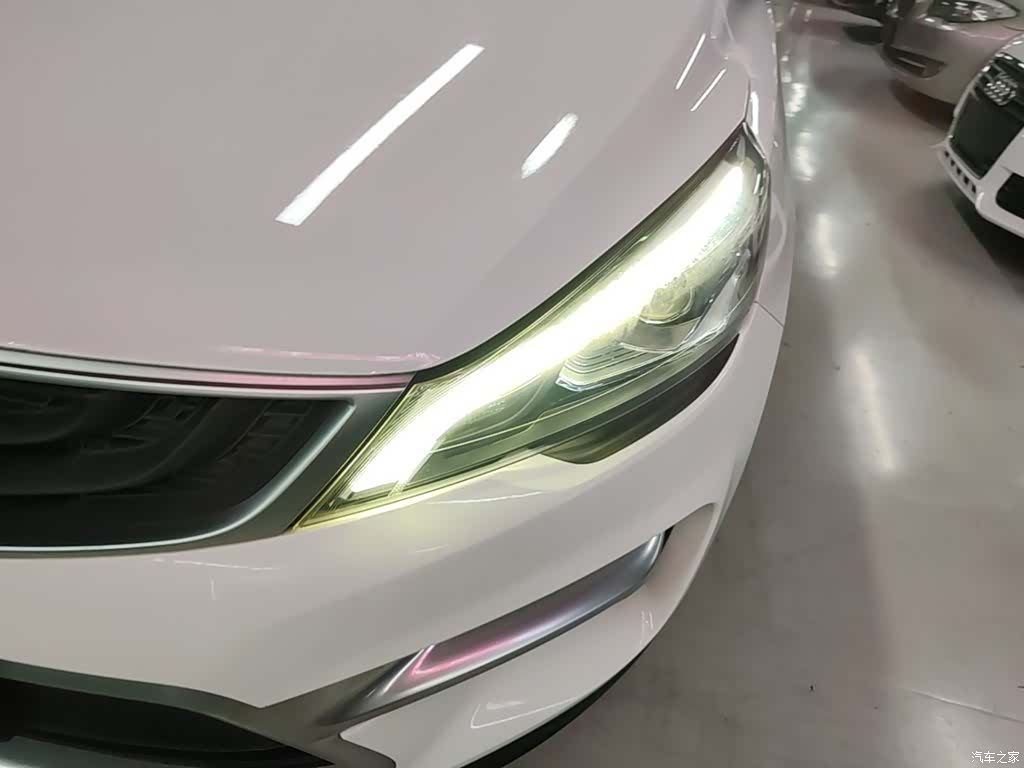Geely Emgrand, 2017 24