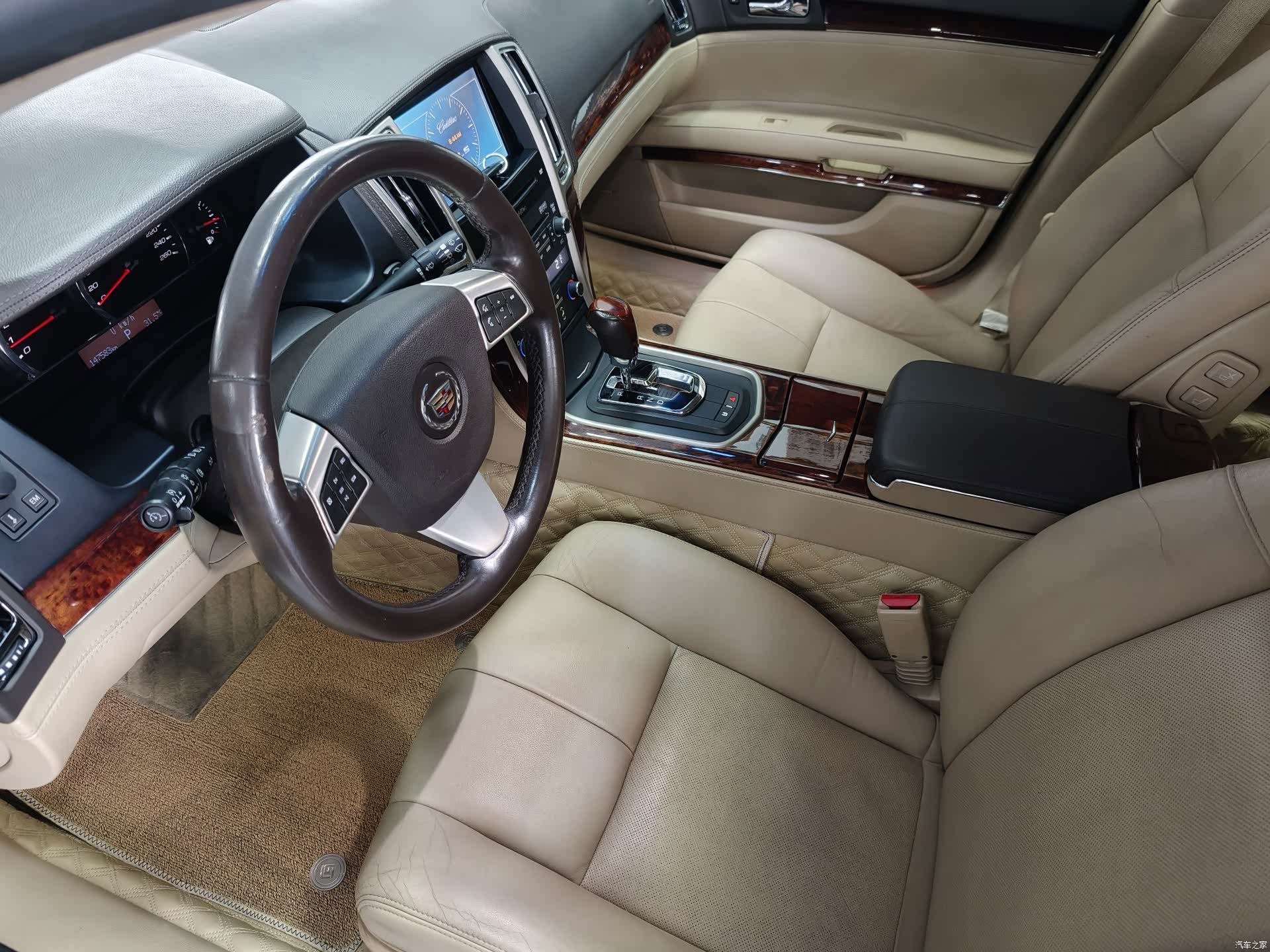 Cadillac SLS, 2013 13