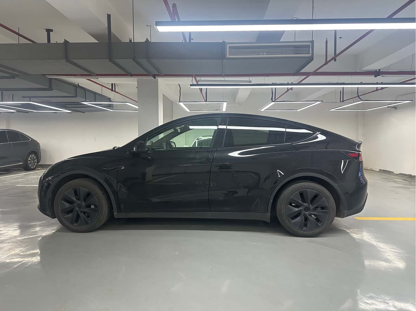 Tesla Model Y, 2024 8