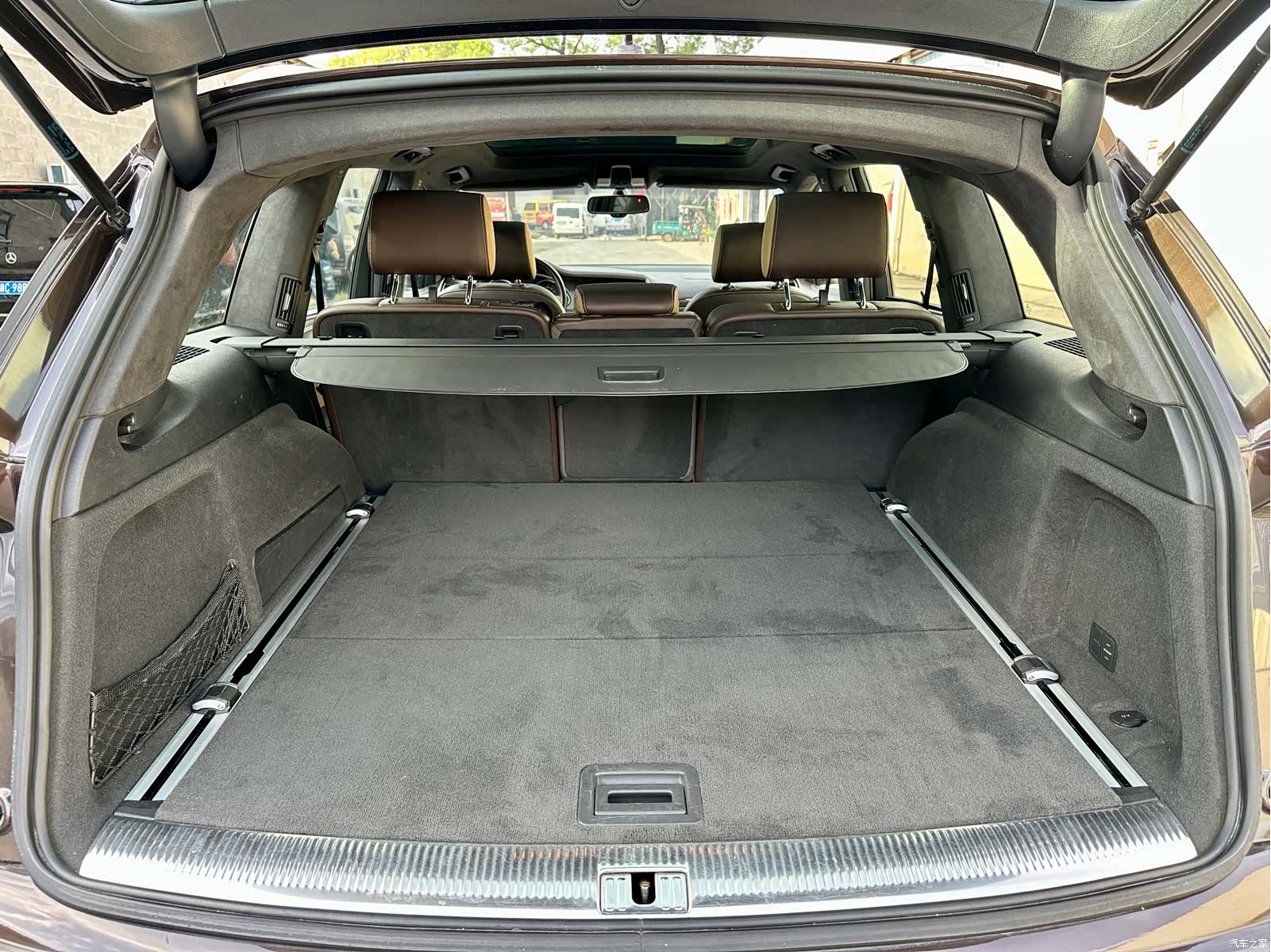 Audi Q7, 2011 15