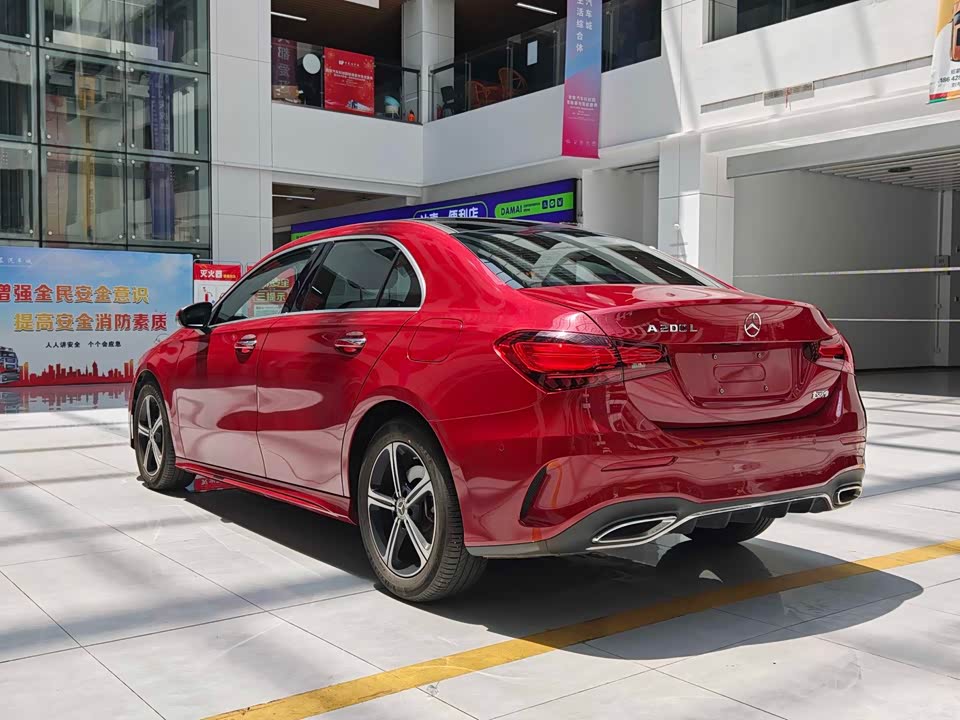 Mercedes-Benz Class A Mercedes-Benz Class A
