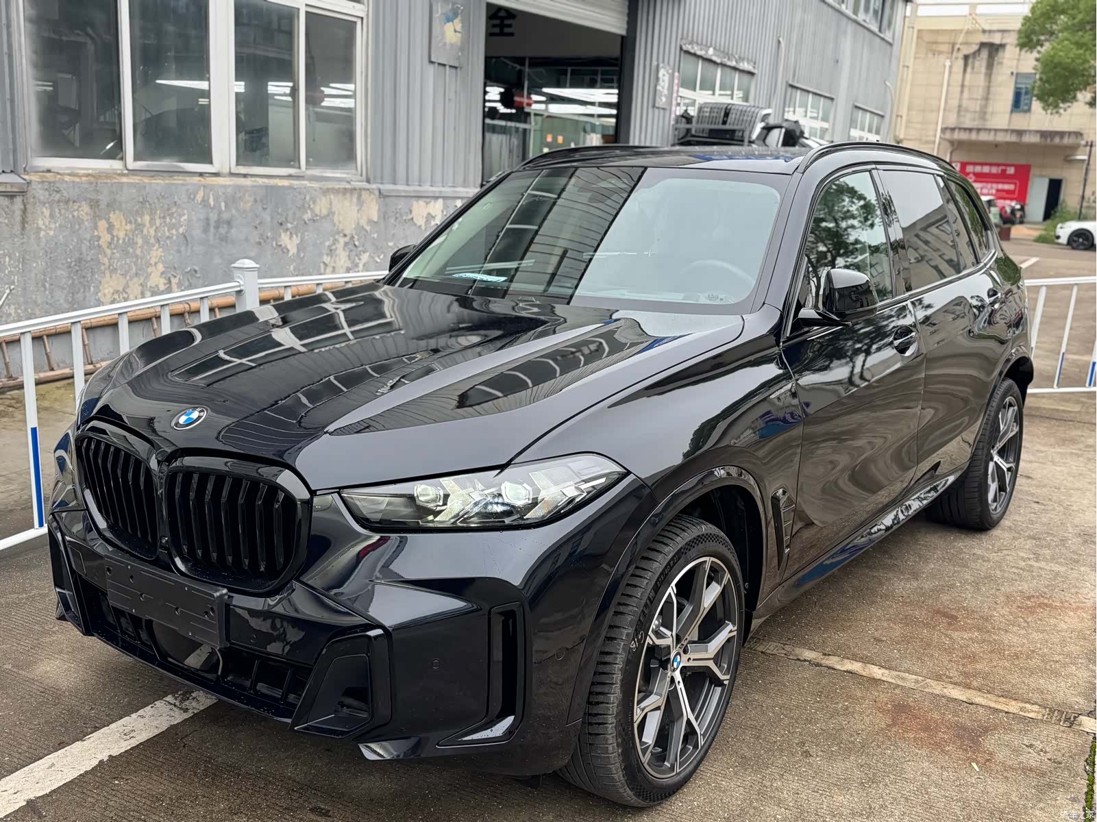 BMW X5, 2025 1